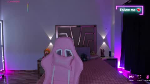 LUNA ROSE online show from April 15, 3:13 am