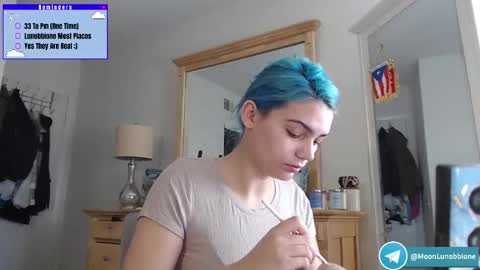 Snapshot of lunobbione chatting on March 4, 5:41 pm Lunobbione online show from March 4, 5:41 pm