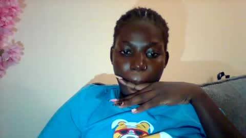 Snapshot of luo_queen chatting on September 25, 11:19 pm luo_queen online show from September 25, 11:19 pm