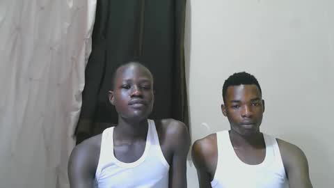 luoislove online show from November 25, 4:23 am