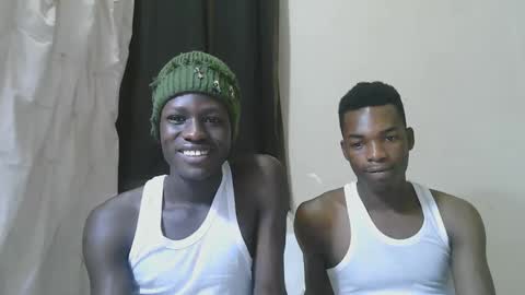 luoislove online show from November 27, 11:56 am