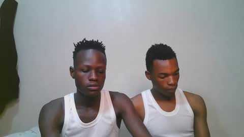 luoislove online show from February 14, 6:21 am