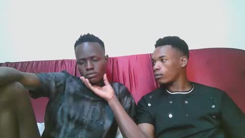 luoislove online show from April 6, 5:58 pm