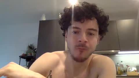 Snapshot of lupine_666 chatting on December 13, 10:19 am Lupine online show from December 13, 10:19 am