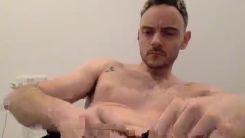 Lupine online show from December 15, 9:19 pm