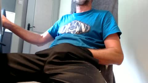 Snapshot of lure4beef chatting on June 17, 7:55 am lure4beef online show from June 17, 7:55 am