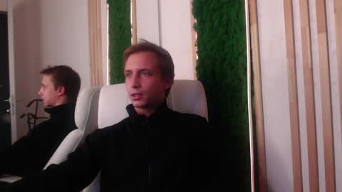 Ren online show from April 3, 7:56 pm