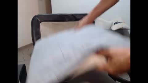 Snapshot of lusexyhot chatting on February 7, 2:37 am lusexyhot online show from February 7, 2:37 am