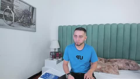 Lushian And Luna online show from October 4, 2:48 pm