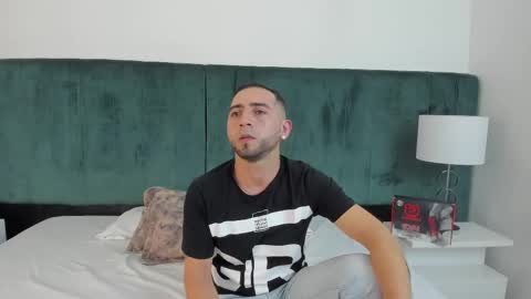 Lushian And Luna online show from November 1, 11:18 pm