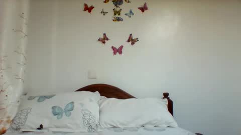 lushlola254 online show from February 3, 3:50 pm