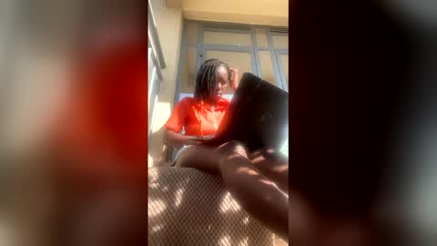 lushlola254 online show from February 12, 1:28 pm