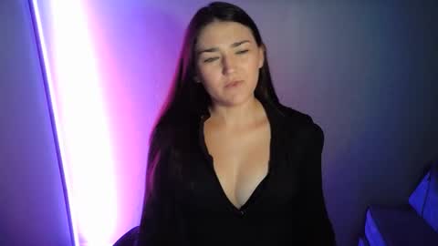 lushlolly online show from January 10, 5:05 am