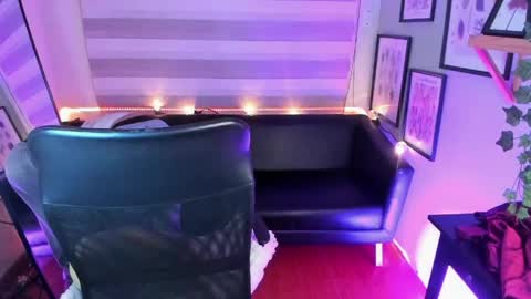 Snapshot of lusiana__ chatting on May 11, 12:22 pm Luci online show from May 11, 12:22 pm