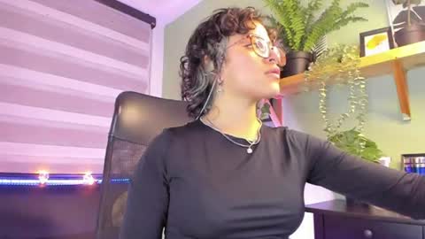 Snapshot of lusiana__ chatting on June 11, 11:14 pm Luci online show from June 11, 11:14 pm