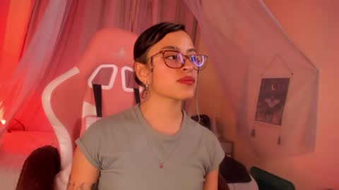 Snapshot of lusiana__ chatting on June 19, 5:12 am Luci online show from June 19, 5:12 am