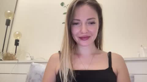 Snapshot of lusiluv chatting on September 30, 10:04 pm lusiluv online show from September 30, 10:04 pm