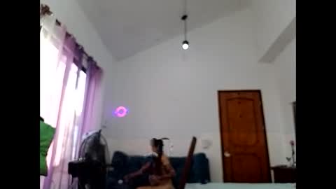 Snapshot of lusrodri chatting on February 17, 1:10 pm Sebastian E. online show from February 17, 1:10 pm