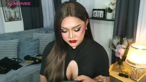Snapshot of lustful_sasha chatting on May 15, 8:38 pm Sasha online show from May 15, 8:38 pm