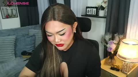Snapshot of lustful_sasha chatting on May 16, 7:34 pm Sasha online show from May 16, 7:34 pm