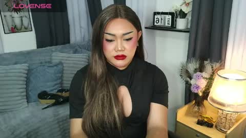 Snapshot of lustful_sasha chatting on May 16, 7:56 pm Sasha online show from May 16, 7:56 pm