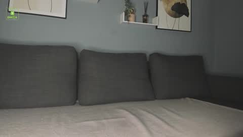 Stephany Richards online show from October 18, 5:21 am