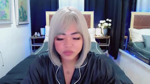 Snapshot of lustfuloffendertrina chatting on January 8, 1:52 pm Trina online show from January 8, 1:52 pm