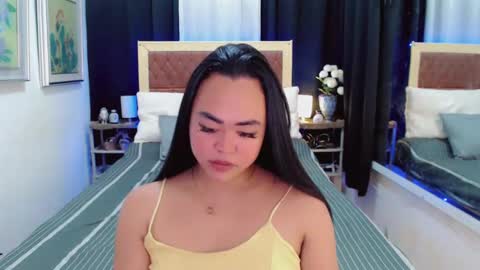 Snapshot of lustfuloffendertrina chatting on January 24, 10:43 am Trina online show from January 24, 10:43 am