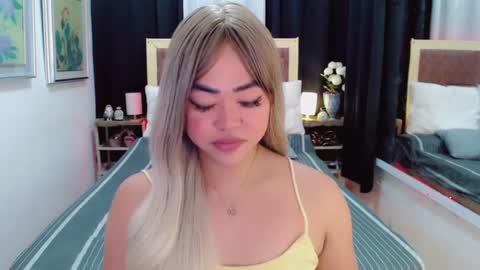 Snapshot of lustfuloffendertrina chatting on January 28, 9:19 am Trina online show from January 28, 9:19 am