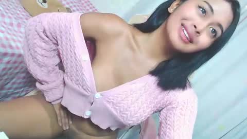 Snapshot of lustykeisha chatting on June 9, 2:01 am KEISHA - DONT FORGET TO FOLLOW ME AND GIVE ME THUMBS UP 3 online show from June 9, 2:01 am