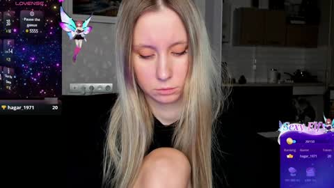 Snapshot of lusyagreenberg chatting on January 29, 9:39 pm LusyaGreenberg online show from January 29, 9:39 pm