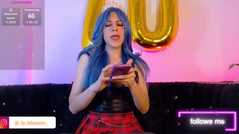 Lu Blossom online show from January 12, 6:57 pm