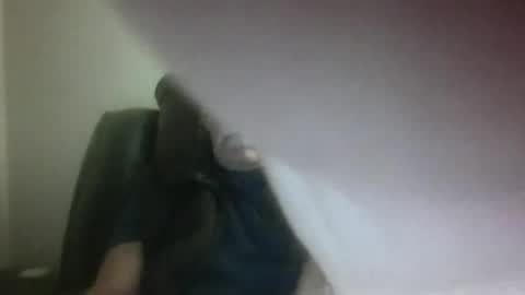 Snapshot of luv269er chatting on October 31, 4:35 am luv269er online show from October 31, 4:35 am