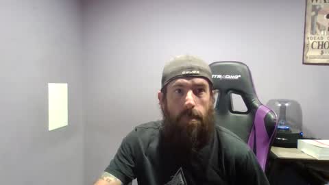 Snapshot of luv2likslit611455 chatting on September 14, 10:58 am Luv2likslit online show from September 14, 10:58 am