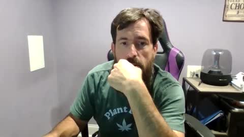 Snapshot of luv2likslit611455 chatting on October 11, 9:19 am Luv2likslit online show from October 11, 9:19 am