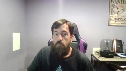 Snapshot of luv2likslit611455 chatting on October 14, 7:53 am Luv2likslit online show from October 14, 7:53 am