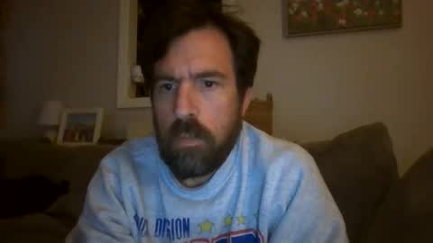 Snapshot of luv2likslit611455 chatting on March 26, 8:42 am Luv2likslit online show from March 26, 8:42 am