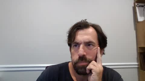 Luv2likslit online show from August 4, 1:09 am