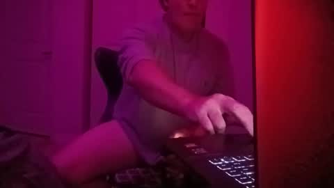 Luv2tokNstrok online show from September 30, 10:53 am