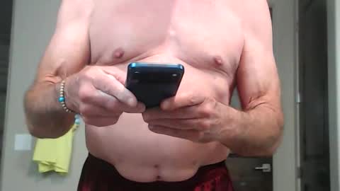 luv_missle online show from March 28, 7:19 am