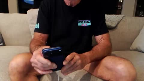 luv_missle online show from April 2, 6:22 am