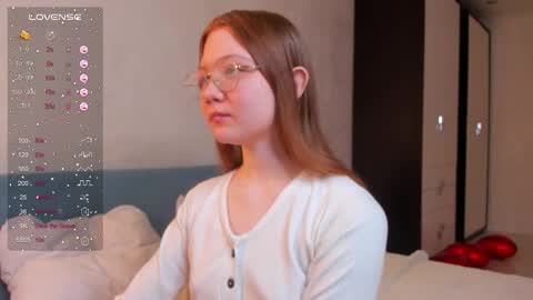 Snapshot of luv_tessa chatting on February 20, 6:26 am Tessa online show from February 20, 6:26 am