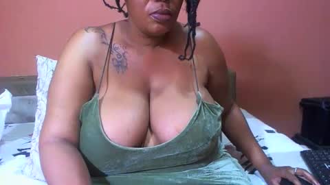 Snapshot of luvcandy85 chatting on December 26, 3:59 am luvcandy85 online show from December 26, 3:59 am