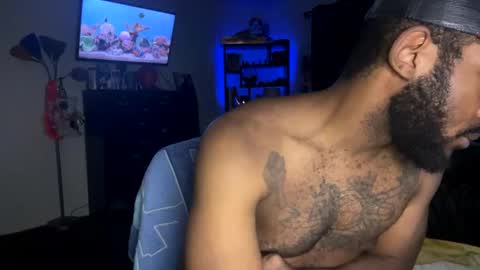 luverboi online show from December 4, 2:42 am