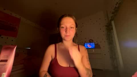 Snapshot of luvkendal chatting on October 15, 3:39 am luvkendal online show from October 15, 3:39 am