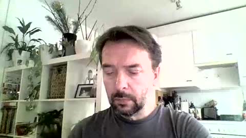 Snapshot of luvly chatting on January 14, 8:20 am Luvly online show from January 14, 8:20 am