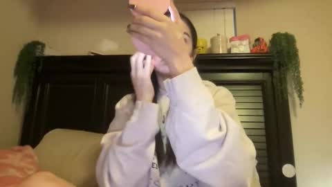 luvrxstarx online show from March 26, 1:01 am