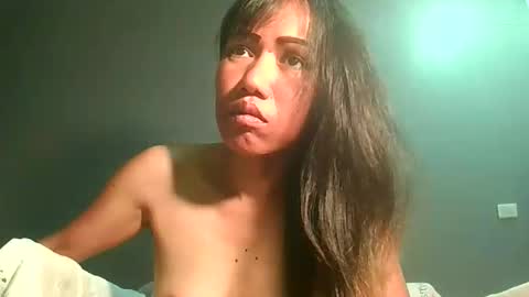 Bee Bee online show from April 3, 6:33 am