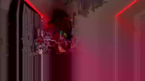 Snapshot of luvvlee chatting on October 26, 10:32 am luvvlee online show from October 26, 10:32 am