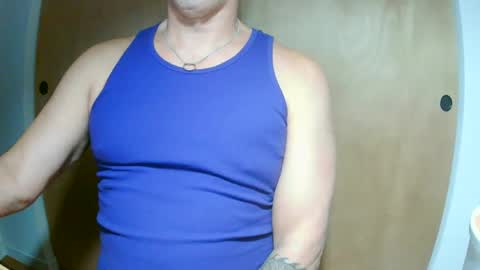 Snapshot of luvzjerkingoff chatting on December 2, 1:02 pm luvzjerkingoff online show from December 2, 1:02 pm
